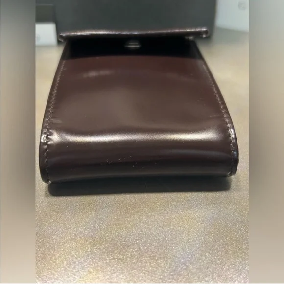 GUCCI *KEY HOLDER & WALLET Unisex w/ box LIKE NEW Burgundy color